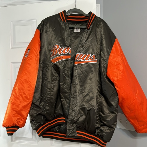 CLEVELAND BROWNS MENS BROWN REVERSIBLE SATIN BIG AND TALL LIGHT WEIGHT JACKET - Picture 2 of 3